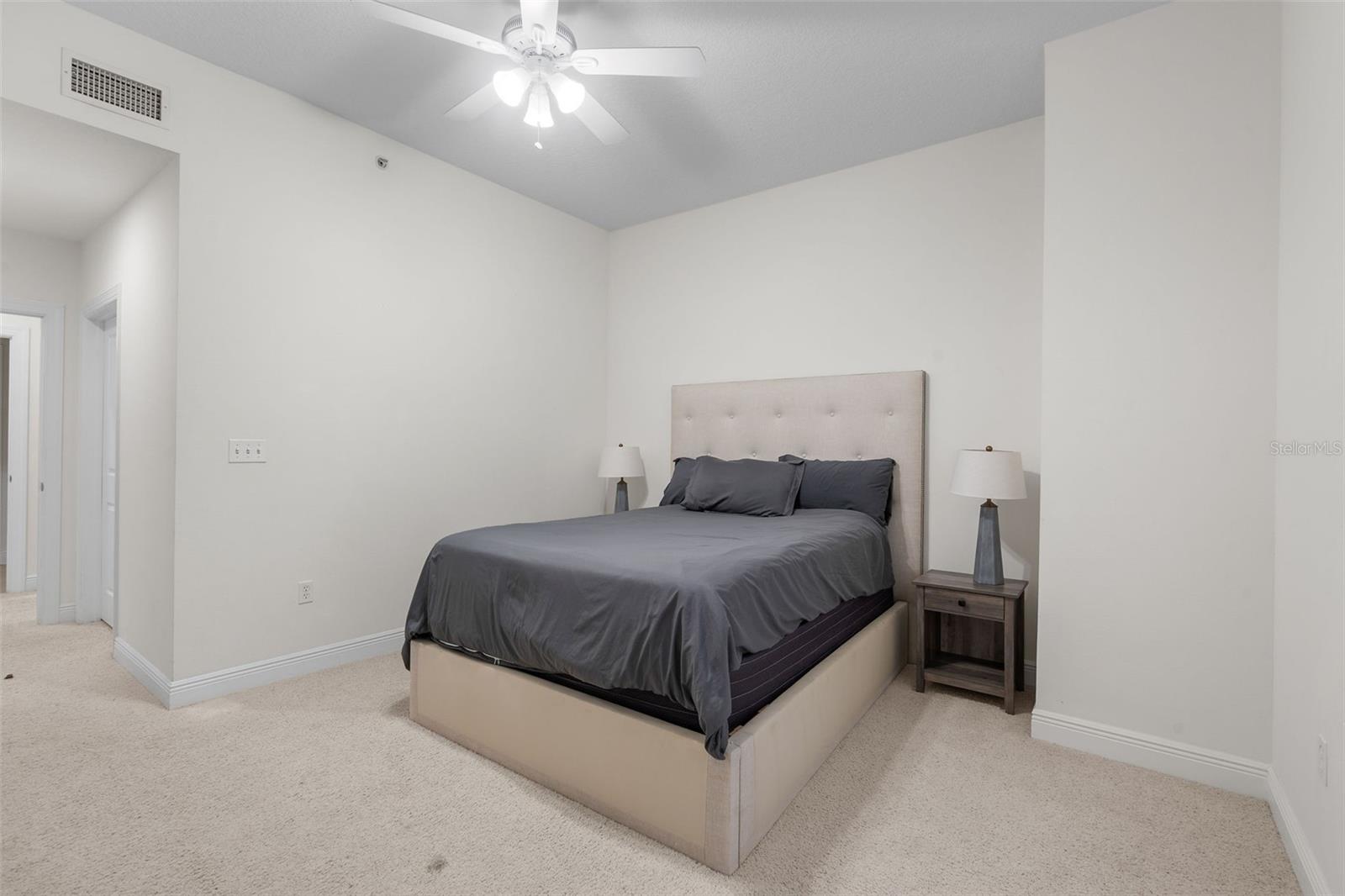 STATION SQUARE CONDO - Residential