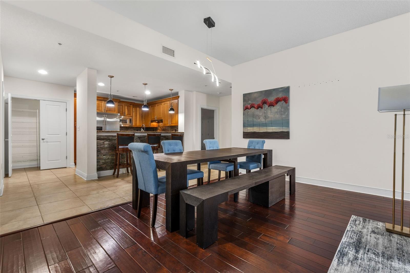 STATION SQUARE CONDO - Residential