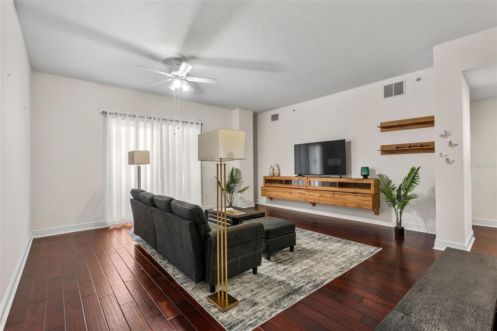 STATION SQUARE CONDO - Residential