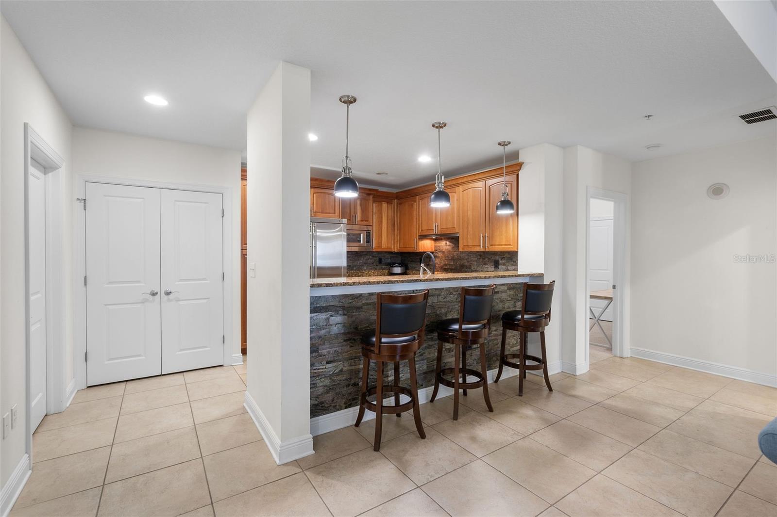 STATION SQUARE CONDO - Residential