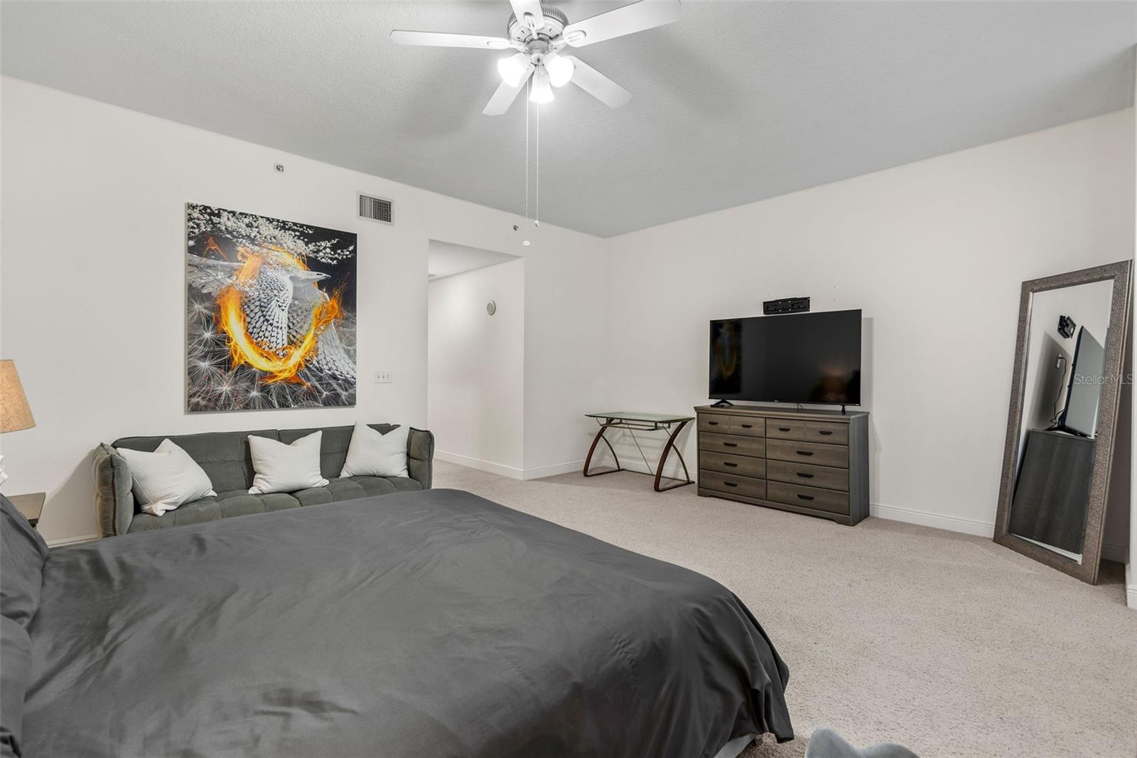 STATION SQUARE CONDO - Residential