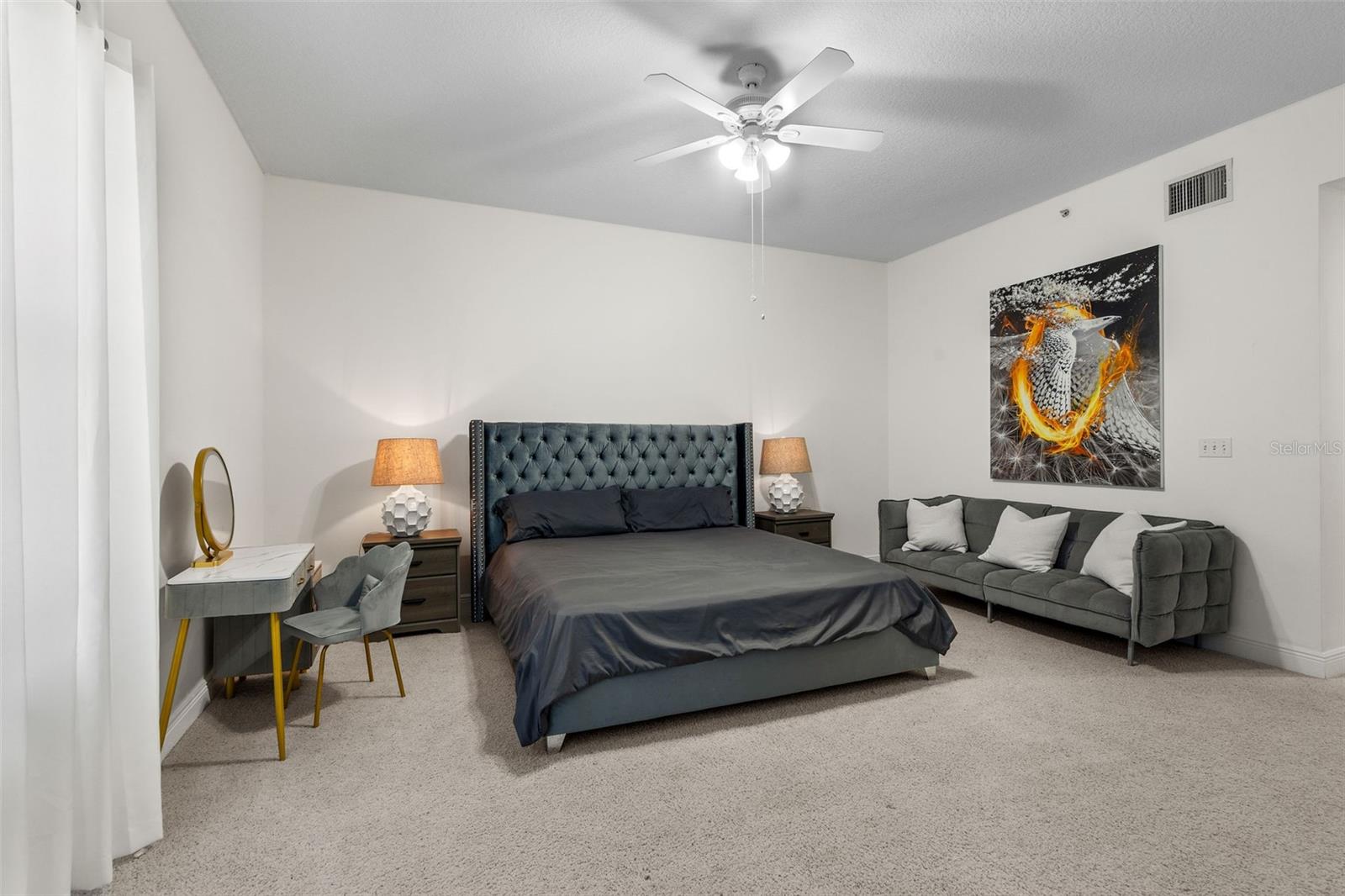 STATION SQUARE CONDO - Residential