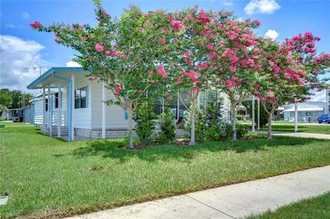 A home in WESLEY CHAPEL