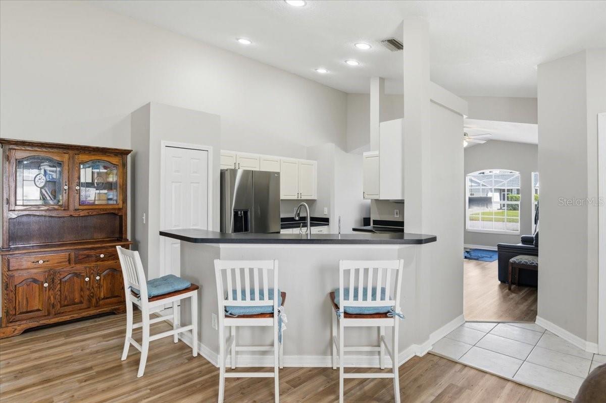 NEW RIVER LAKES PH C02 - Residential