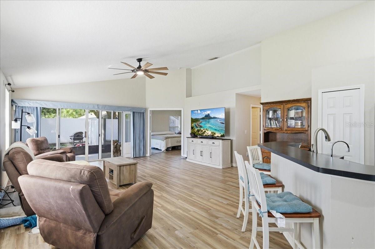 NEW RIVER LAKES PH C02 - Residential