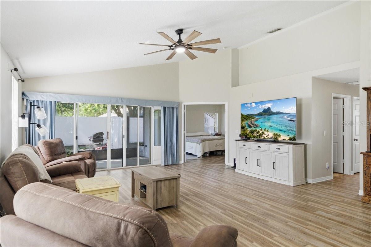 NEW RIVER LAKES PH C02 - Residential