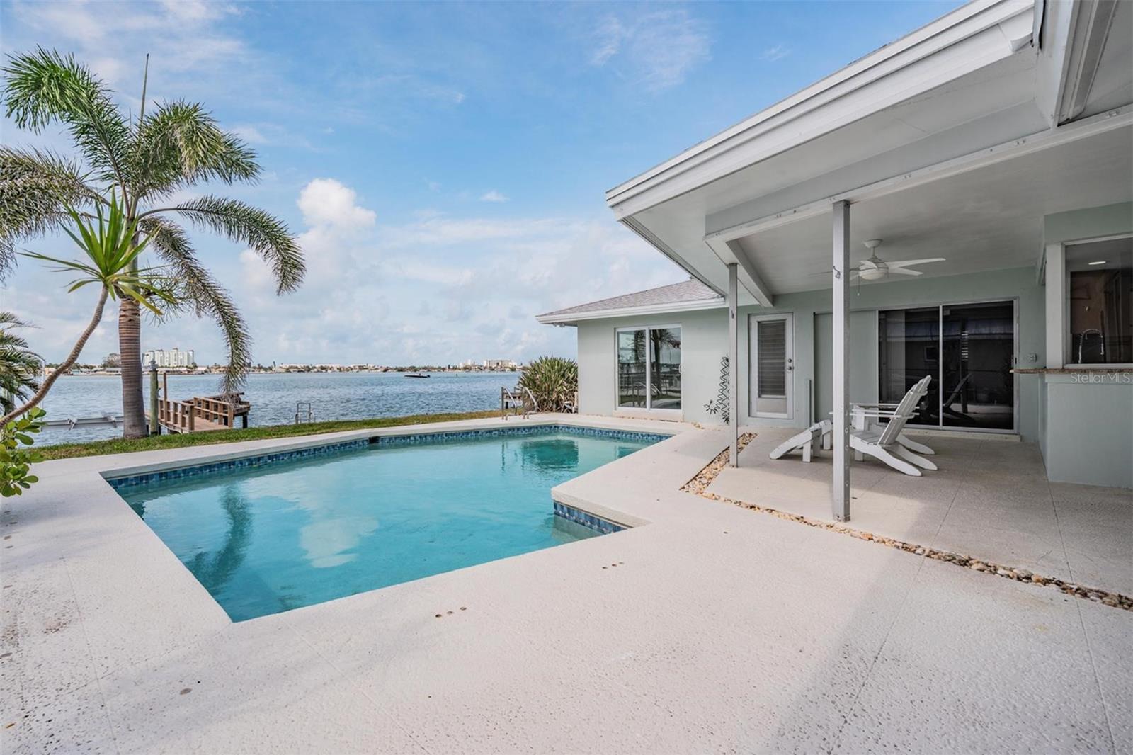 PASADENA ISLE - Residential