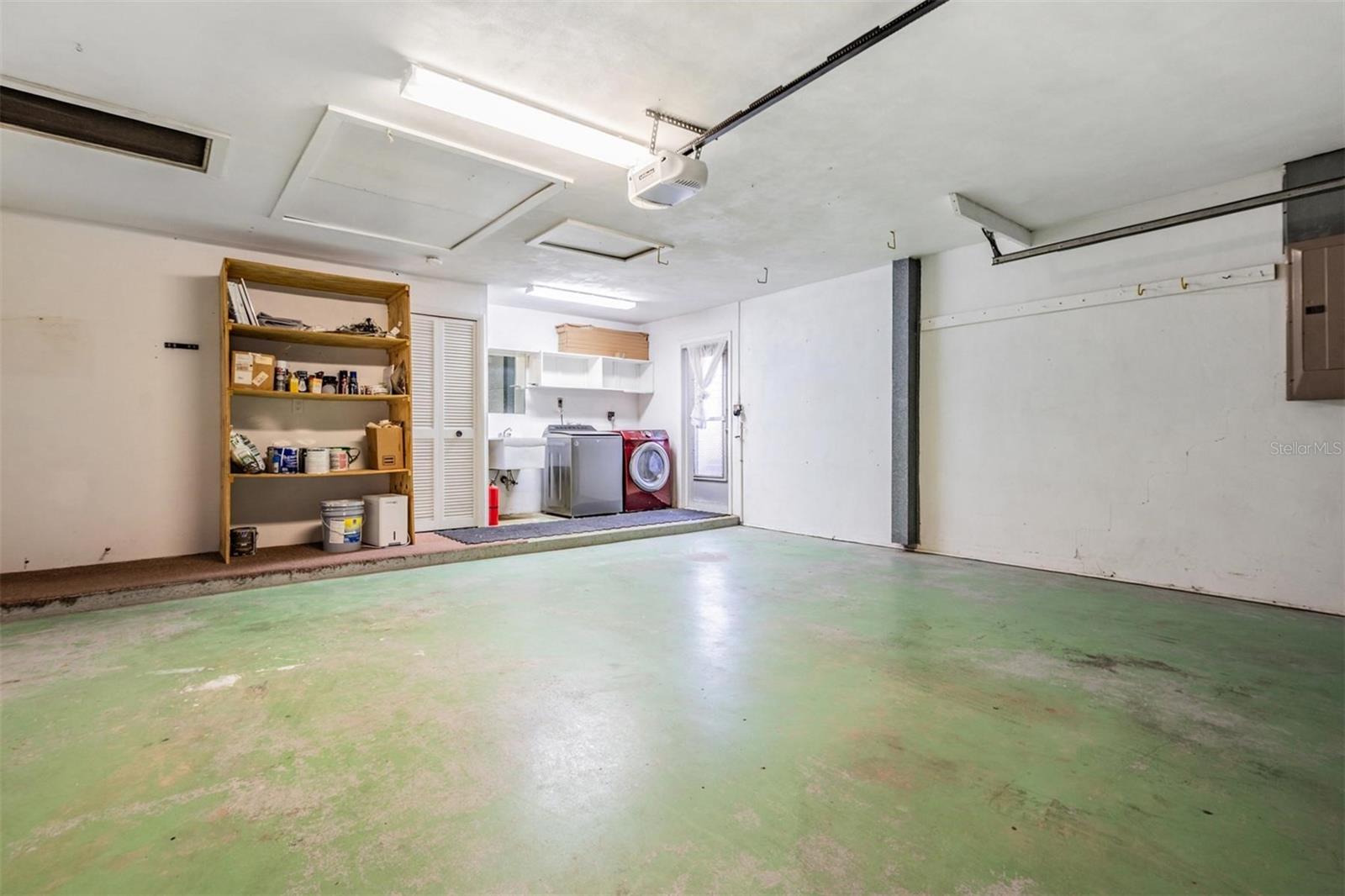 PASADENA ISLE - Residential