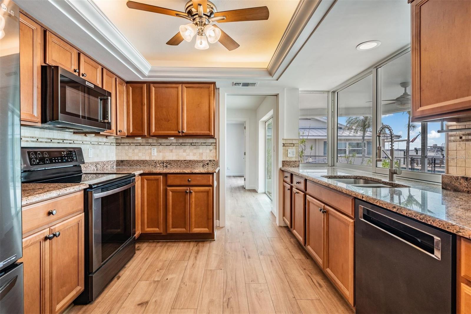 PASADENA ISLE - Residential