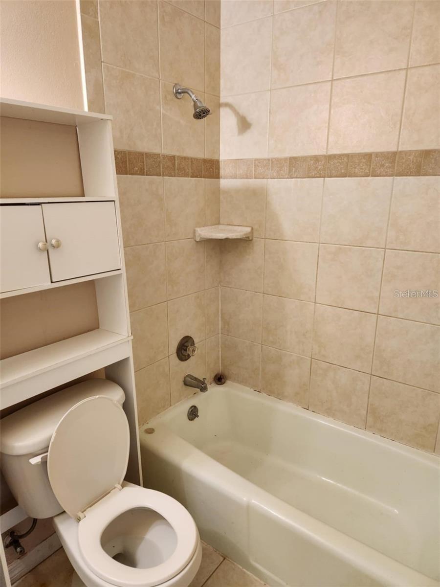 FAIRWAY OAKS - Residential