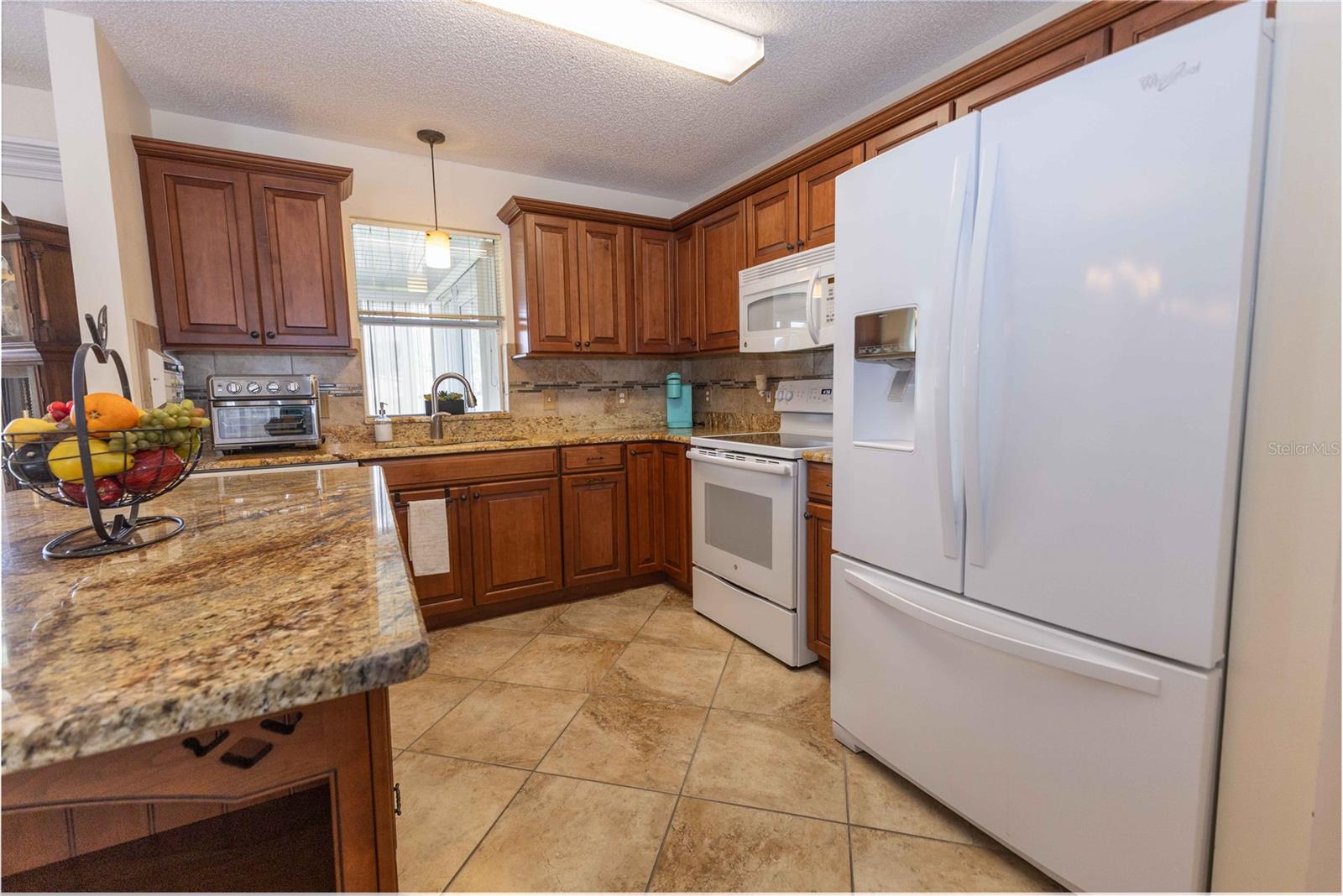 LADY LAKE ORANGE BLOSSOM GARDENS UNIT 07 - Residential