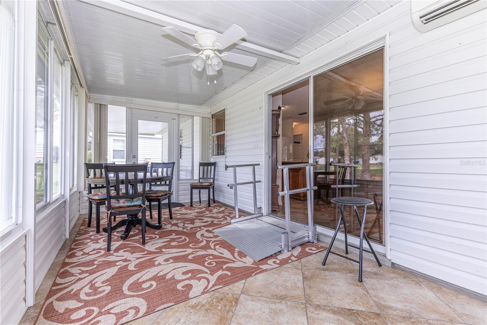 LADY LAKE ORANGE BLOSSOM GARDENS UNIT 07 - Residential