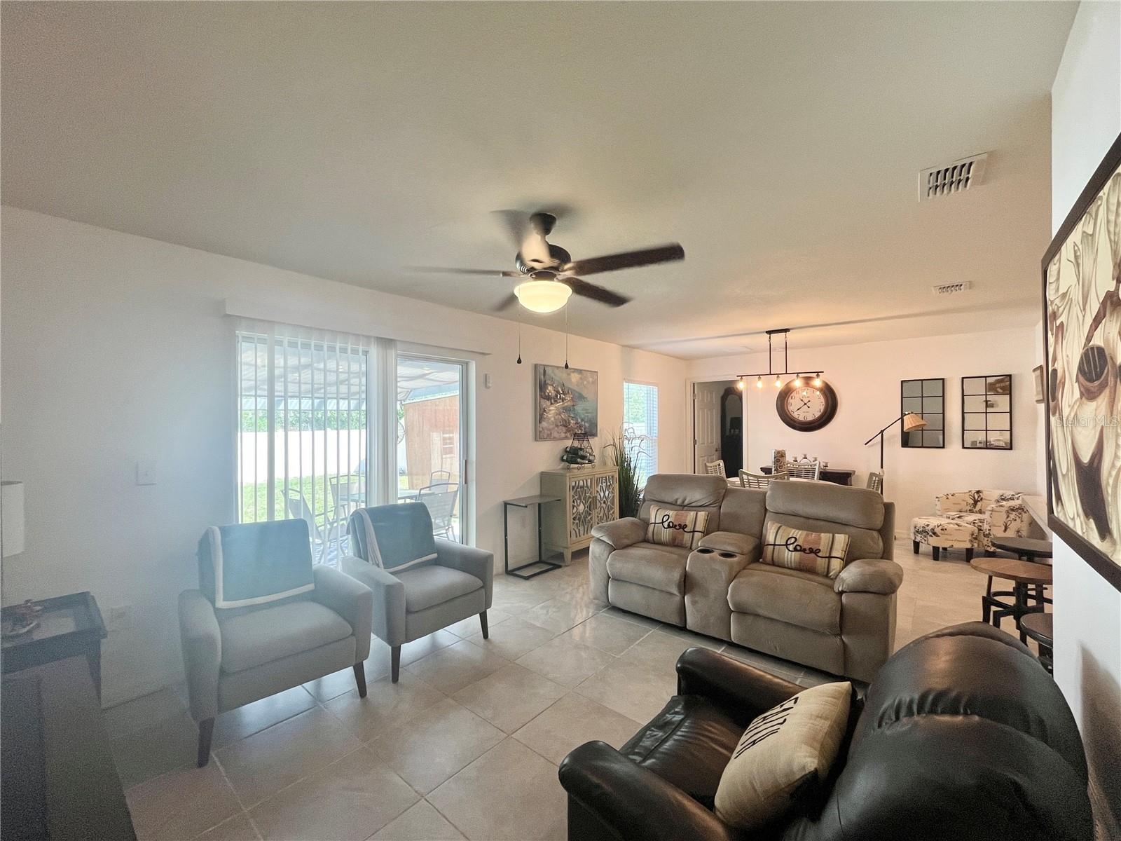 MARION OAKS UN 04 - Residential