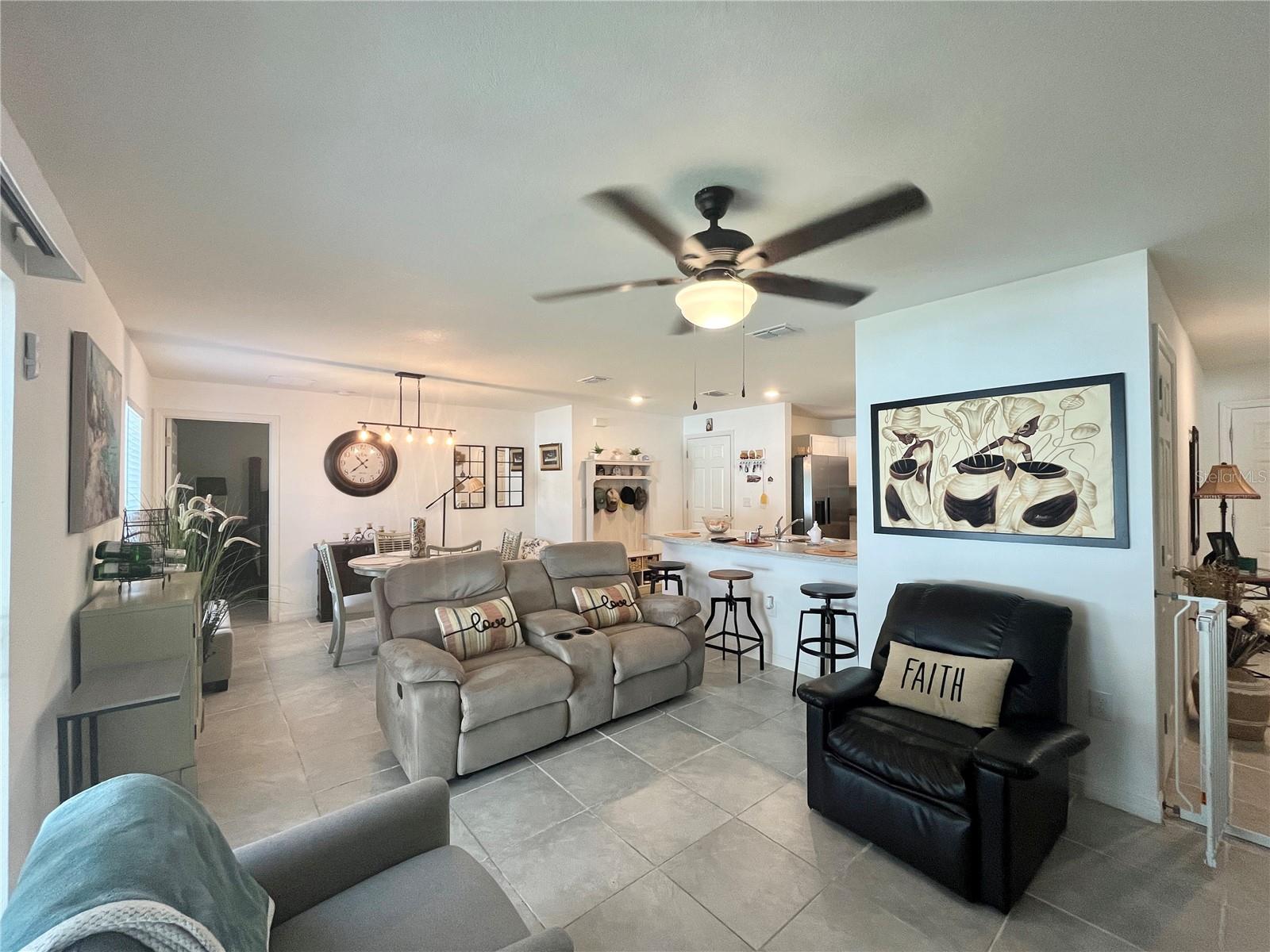 MARION OAKS UN 04 - Residential