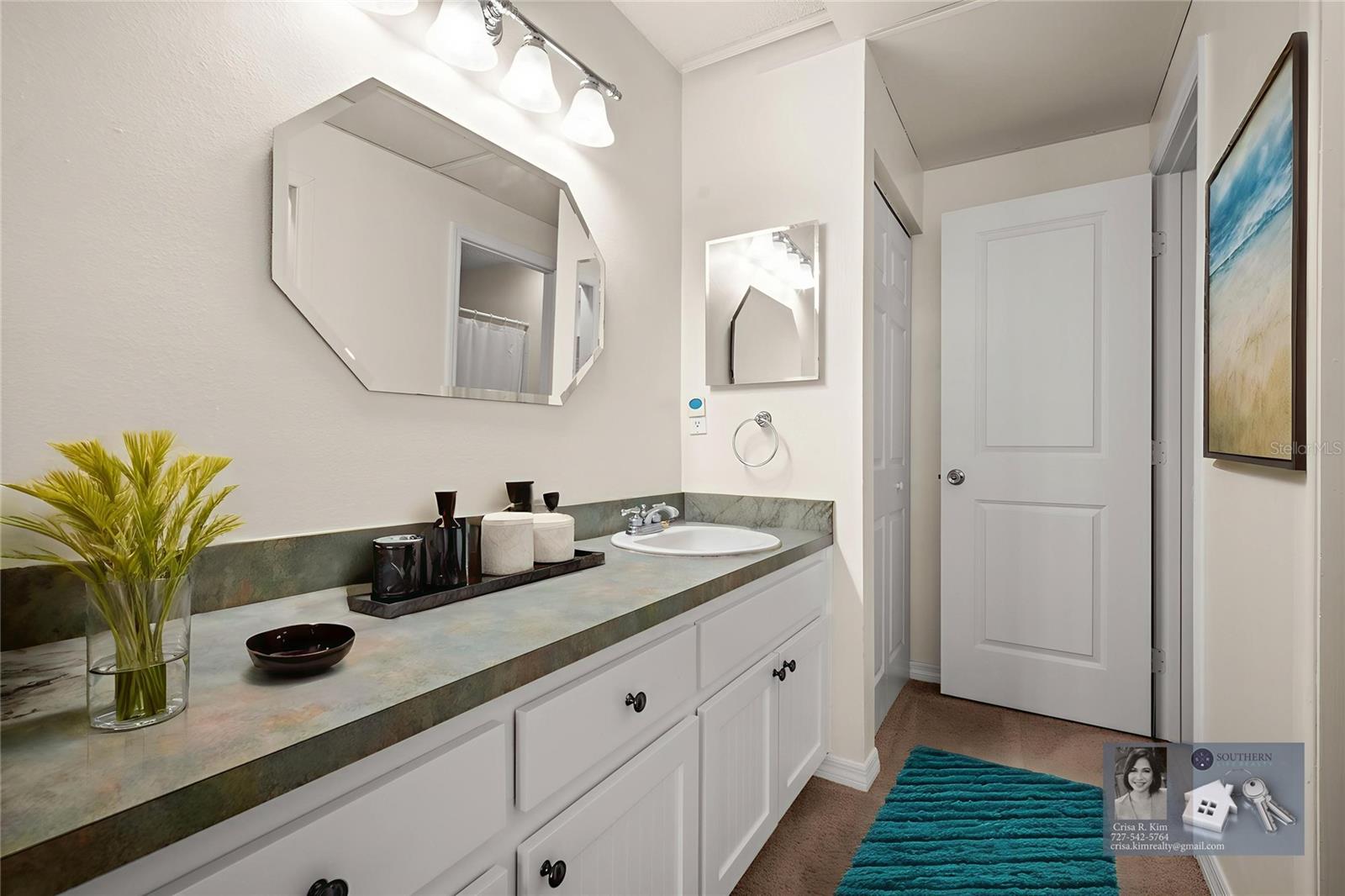 BAY TOWNE - Residential