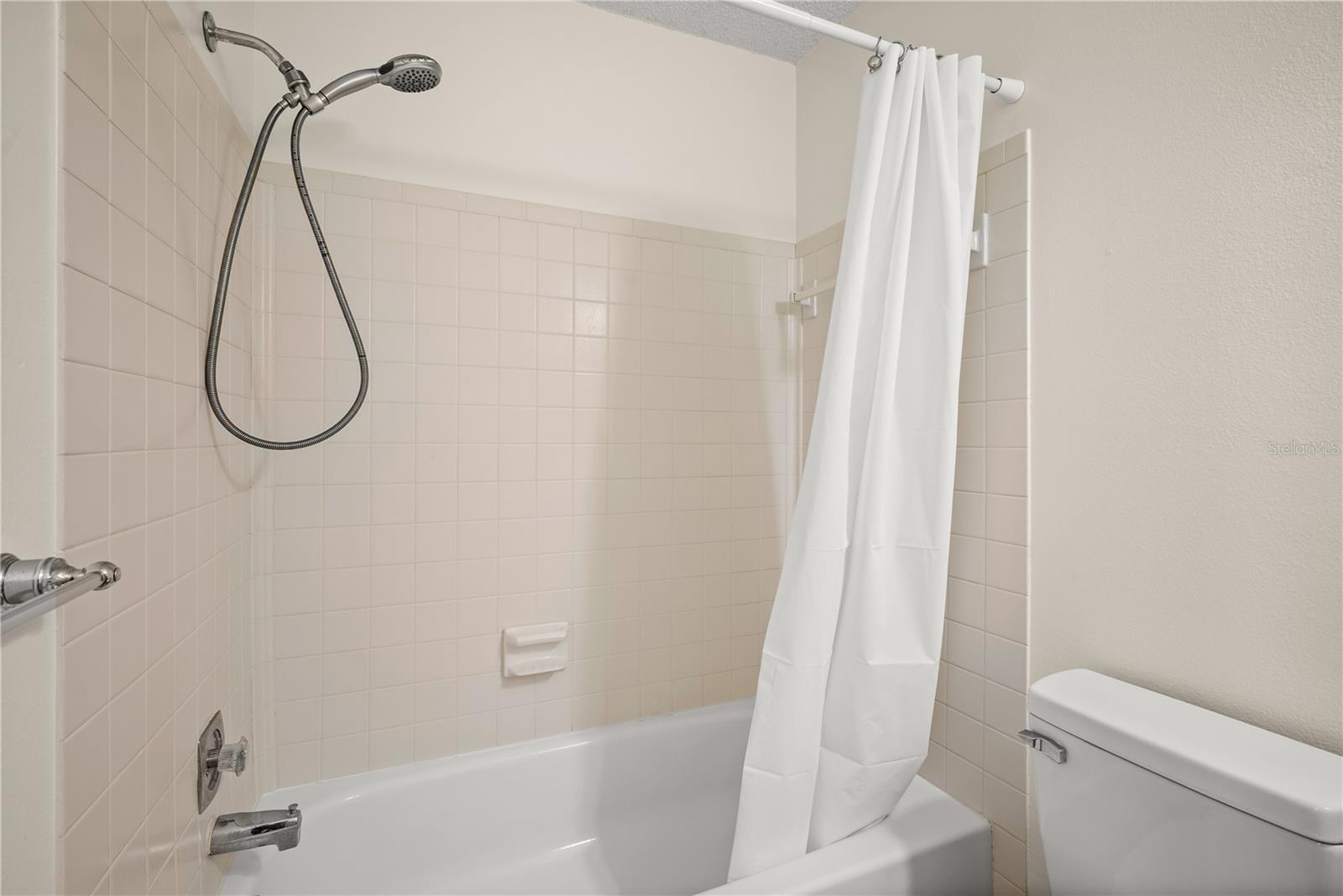 BAY TOWNE - Residential