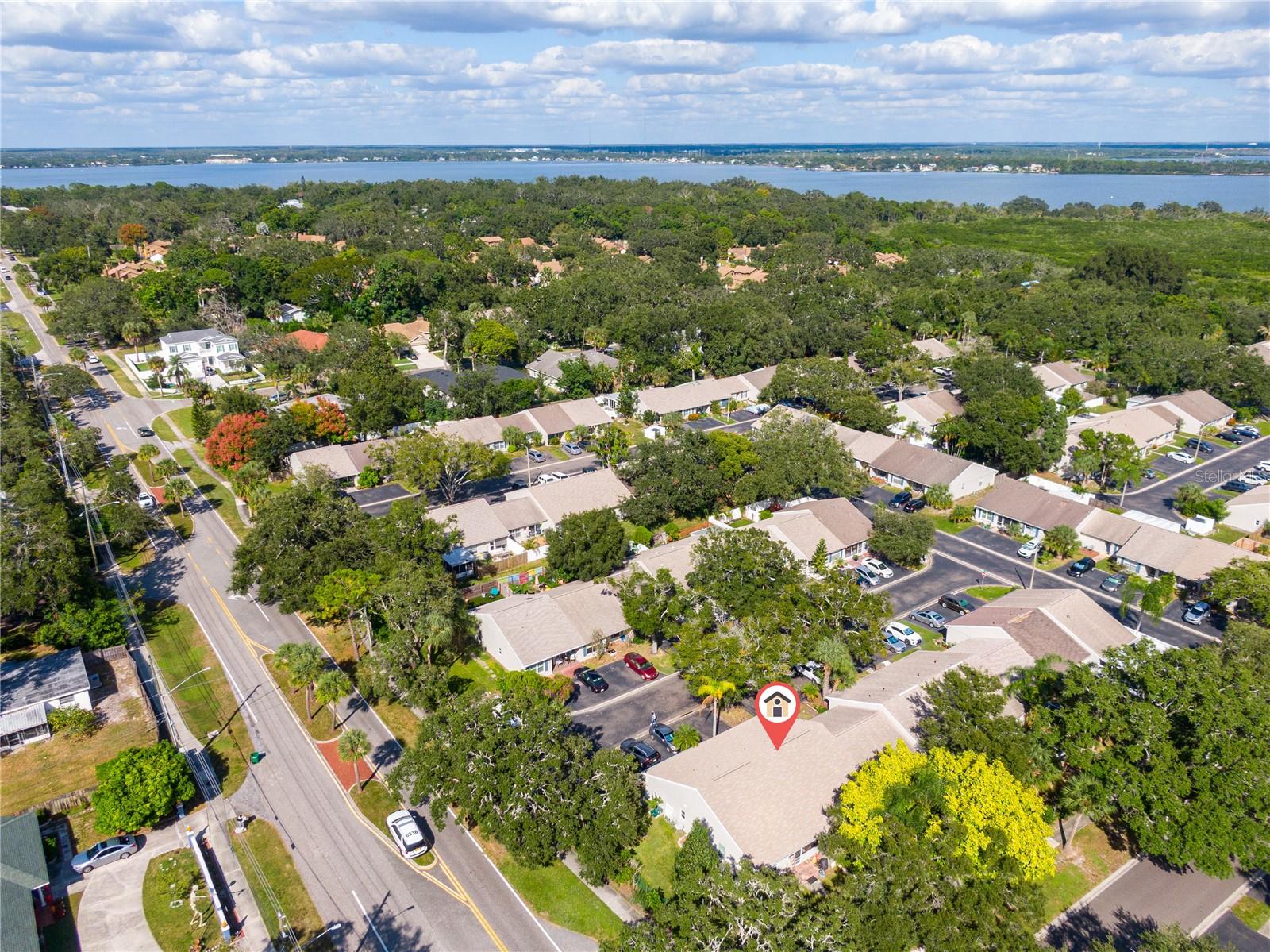 BAY TOWNE - Residential