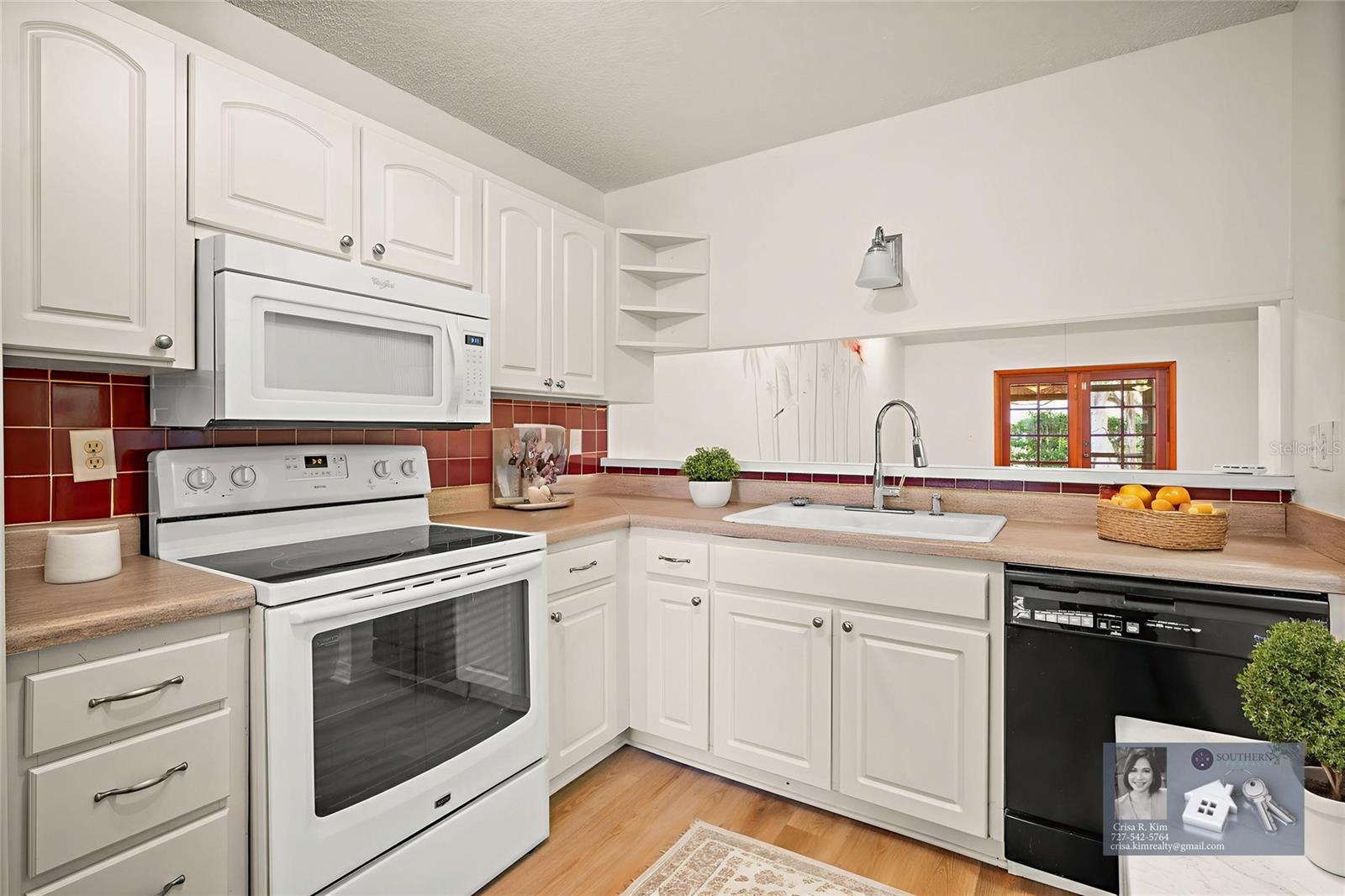 BAY TOWNE - Residential