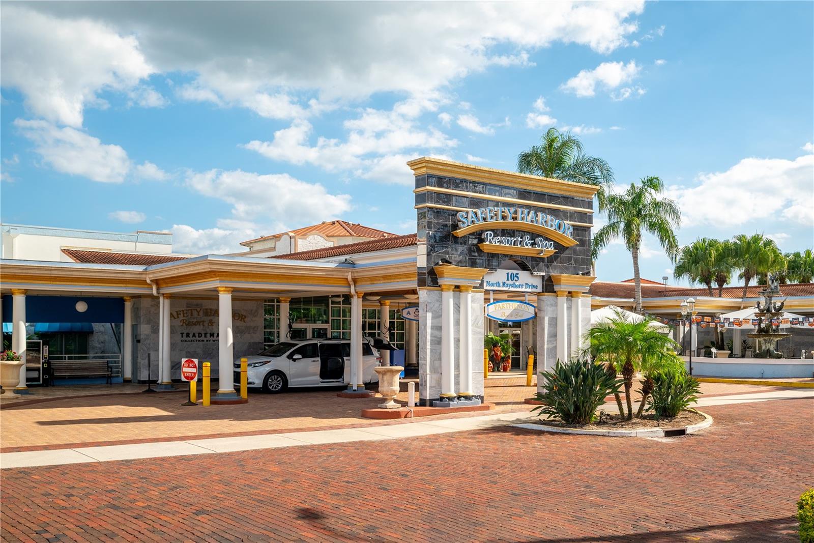 BAY TOWNE - Residential