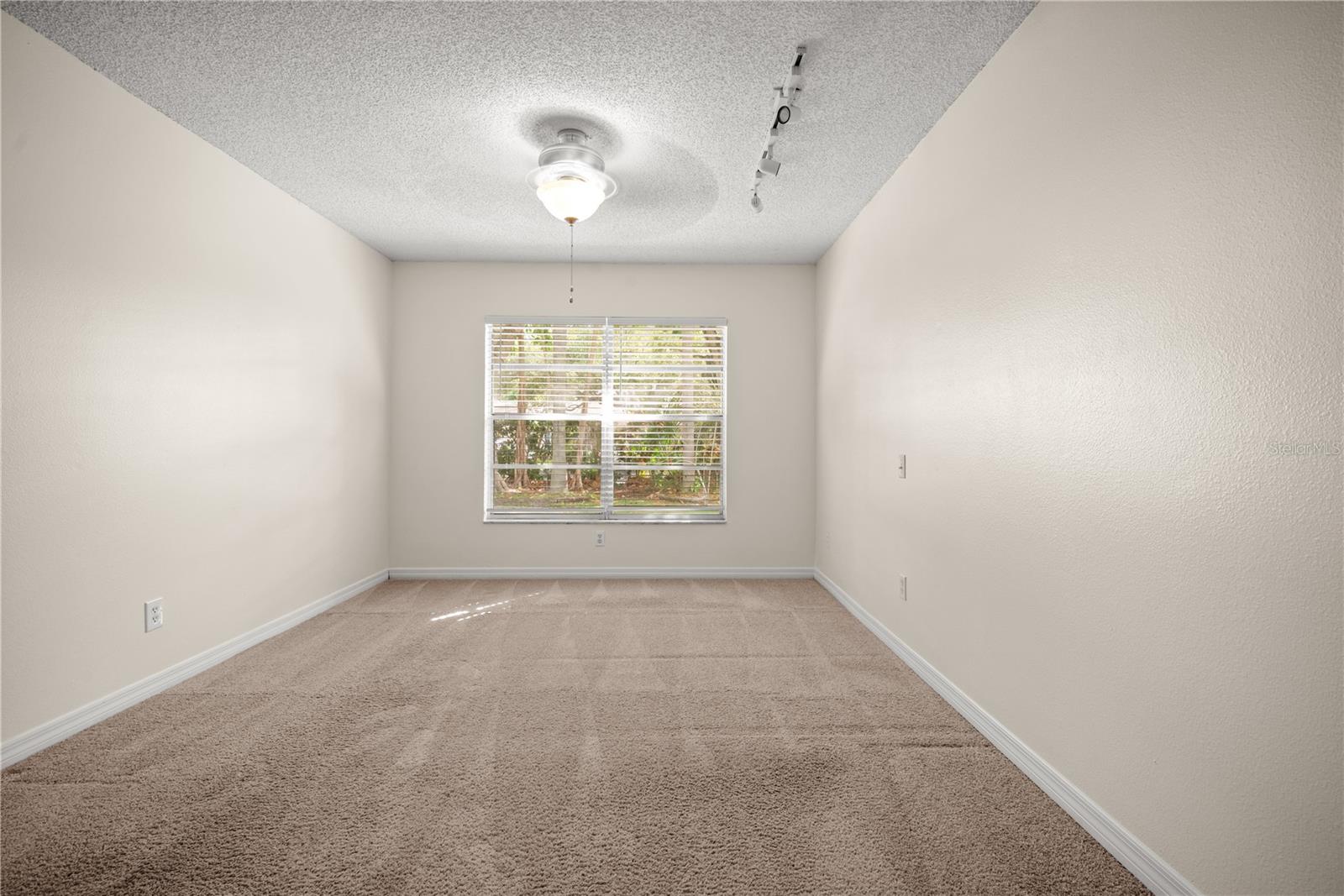 BAY TOWNE - Residential