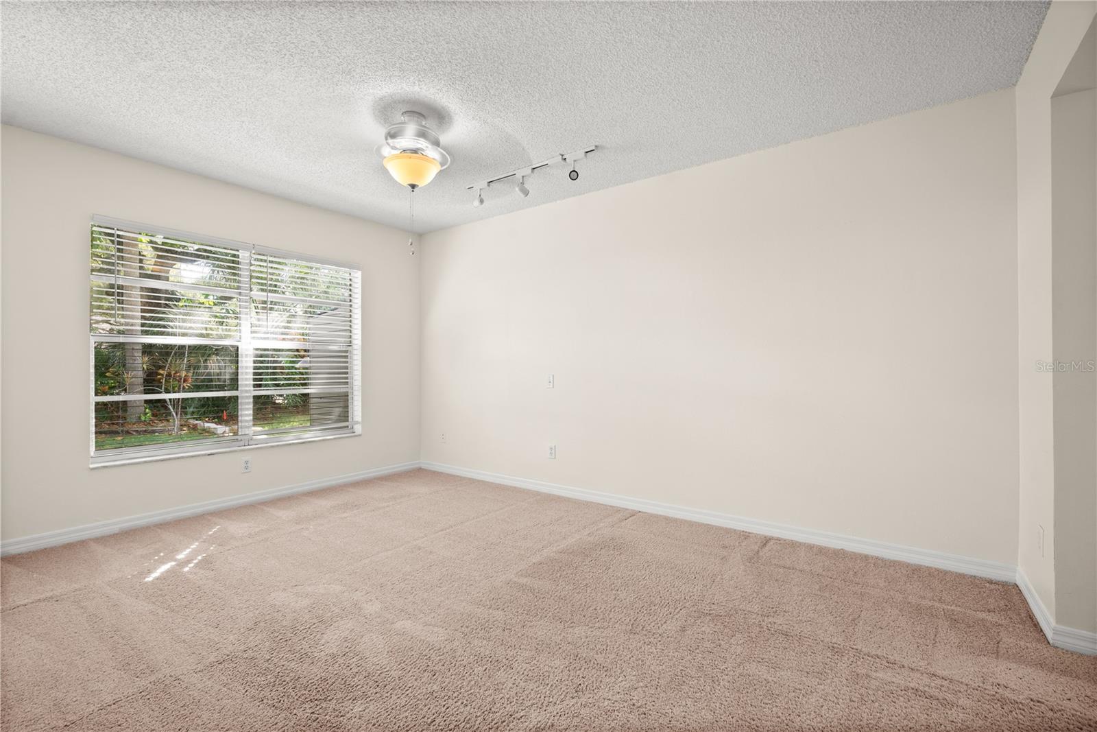 BAY TOWNE - Residential