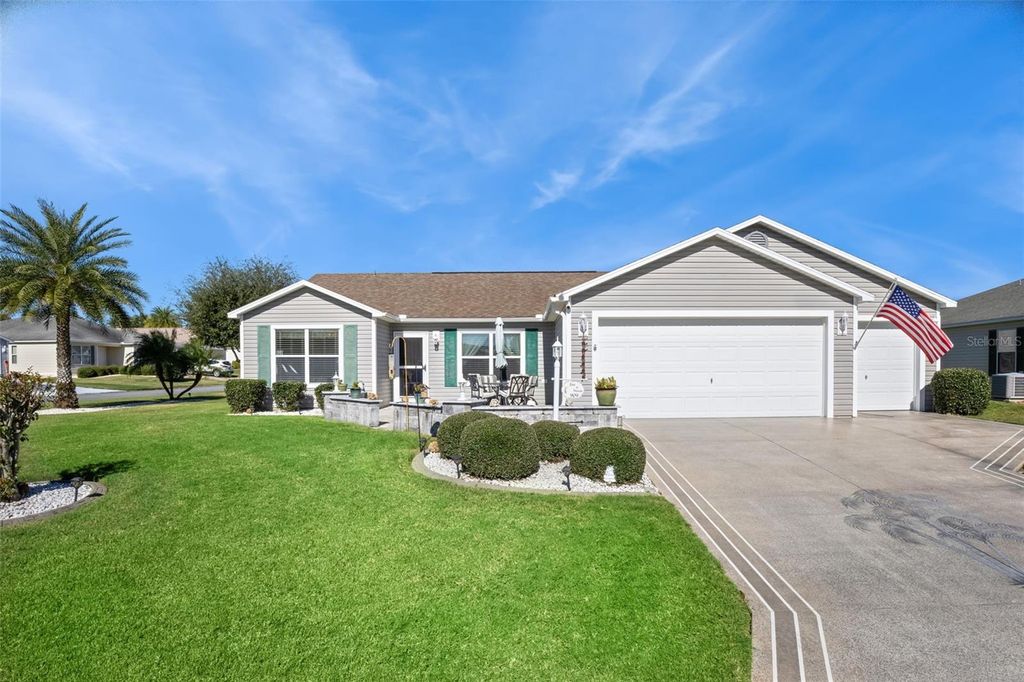 Photo of 909 Abaco Path, The Villages, FL 32163 (MLS # O6356597)