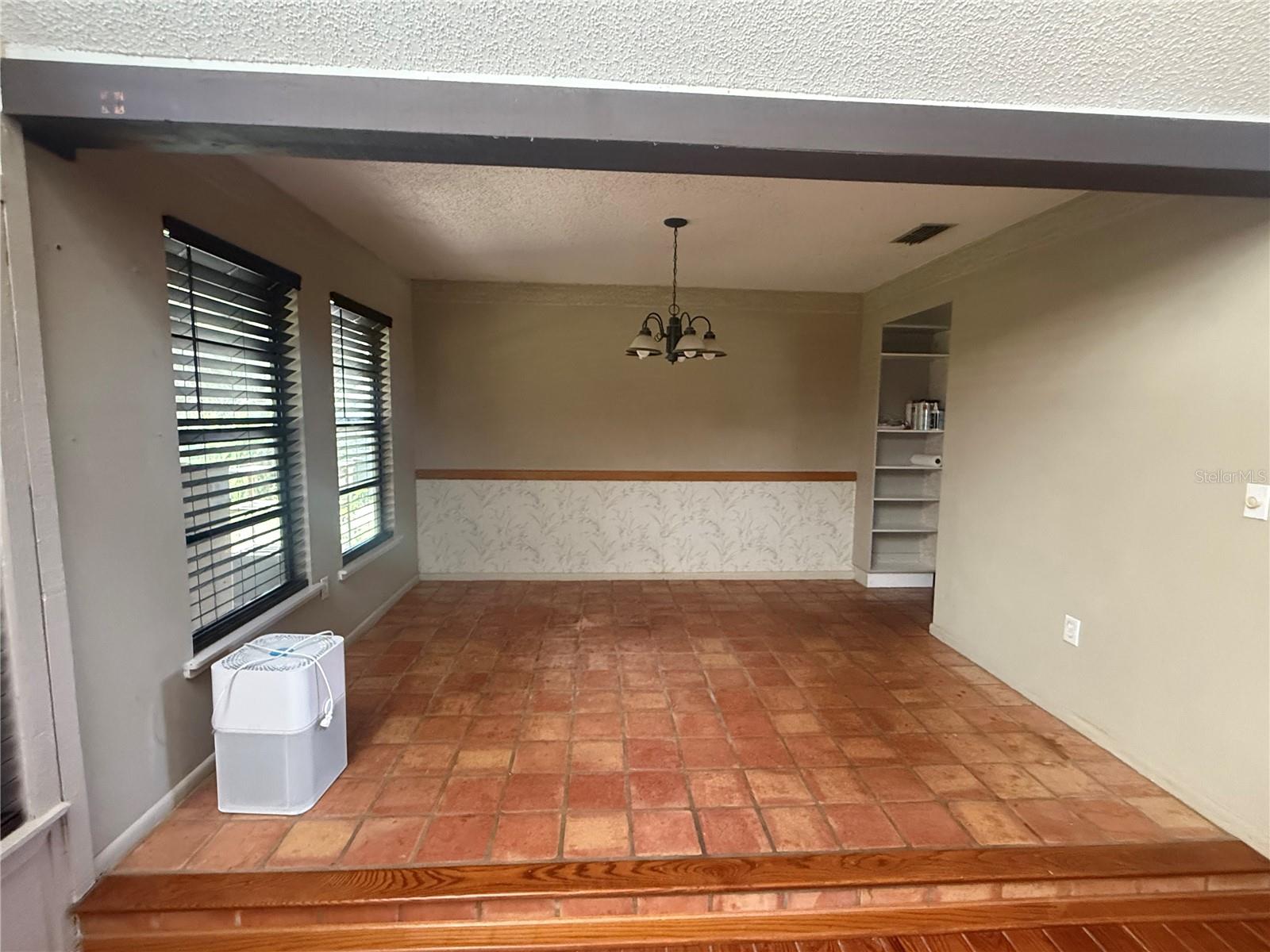 5125 OAKWOOD TRAIL