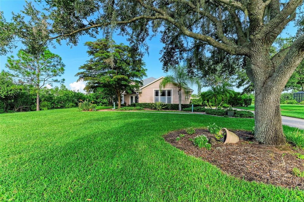 Photo of 8022 Snowy Egret Place, Lakewood Ranch, FL 34202 (MLS # A4660404)
