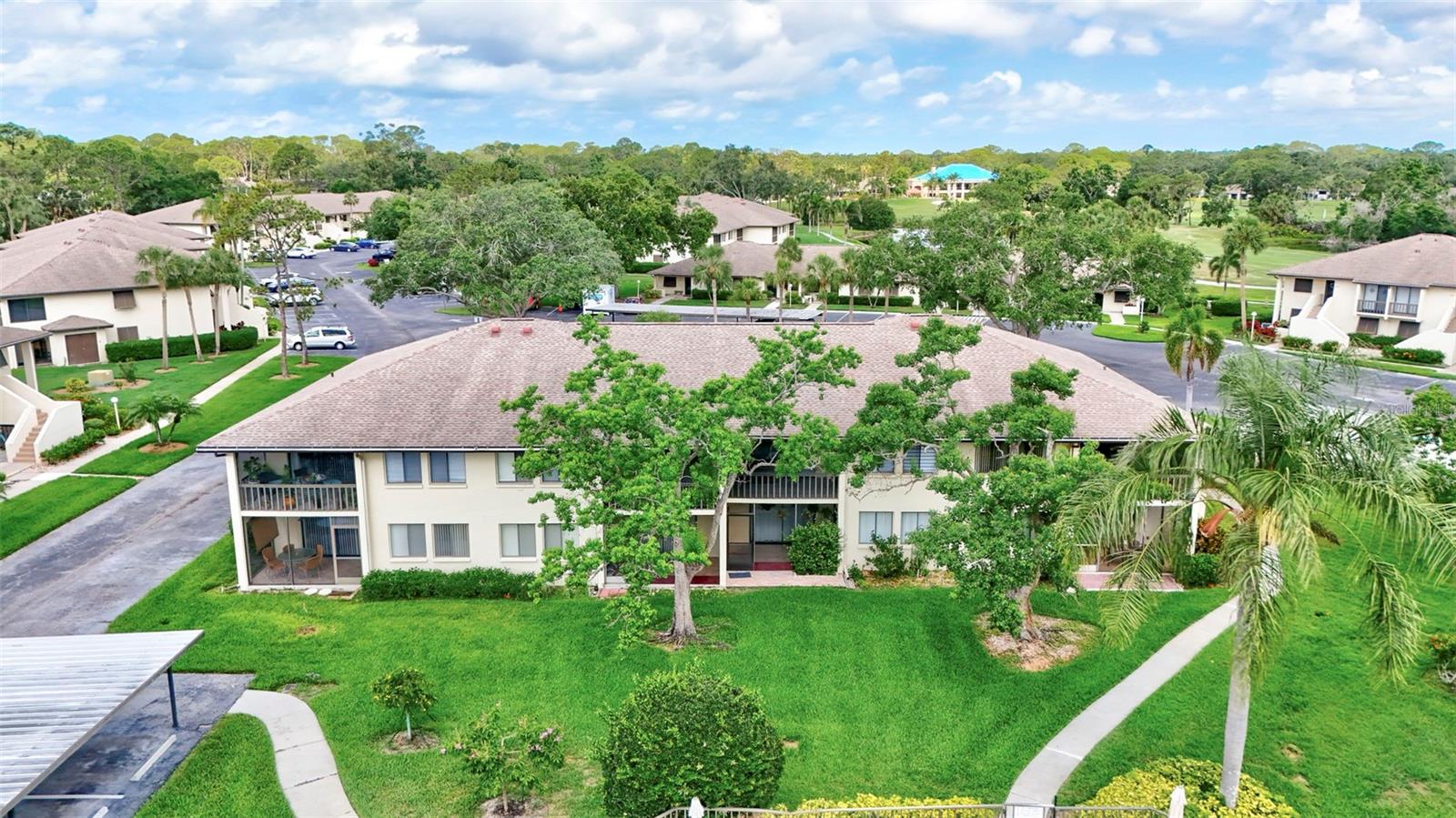 LONGWATER CHASE - Residential