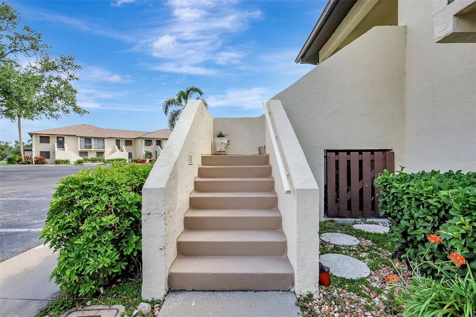 LONGWATER CHASE - Residential