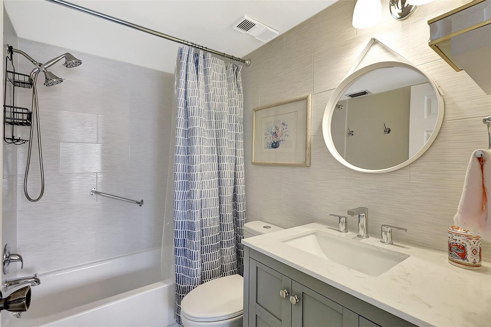 LONGWATER CHASE - Residential