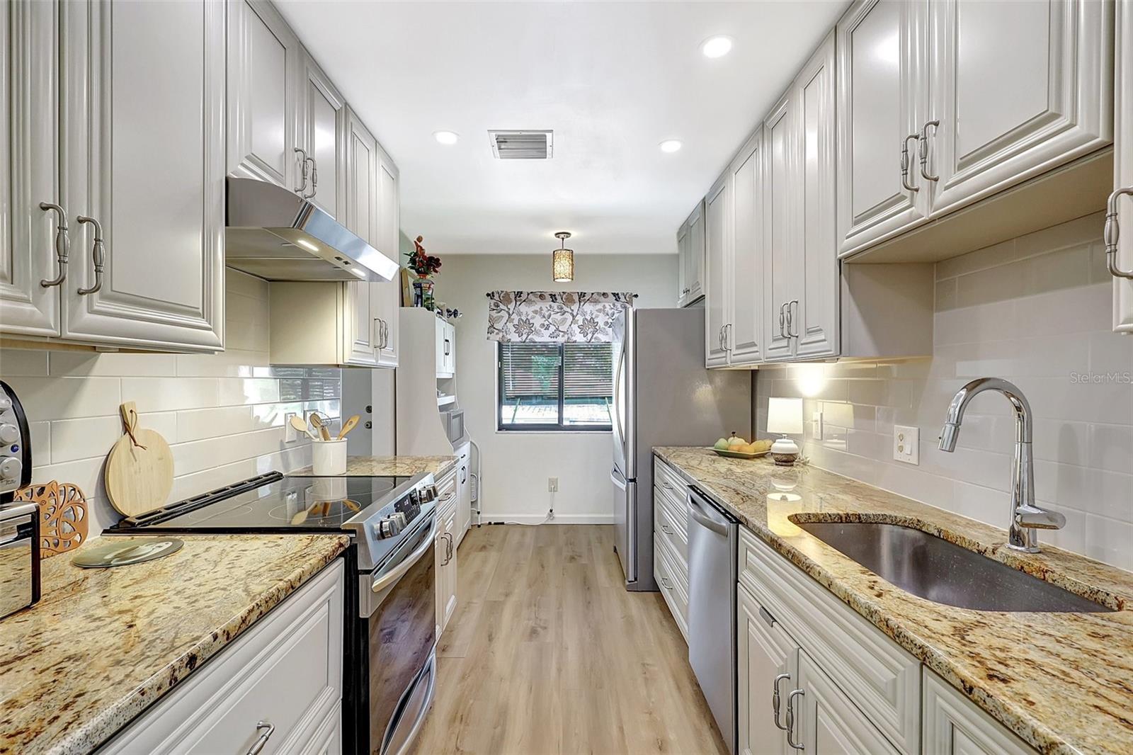 LONGWATER CHASE - Residential