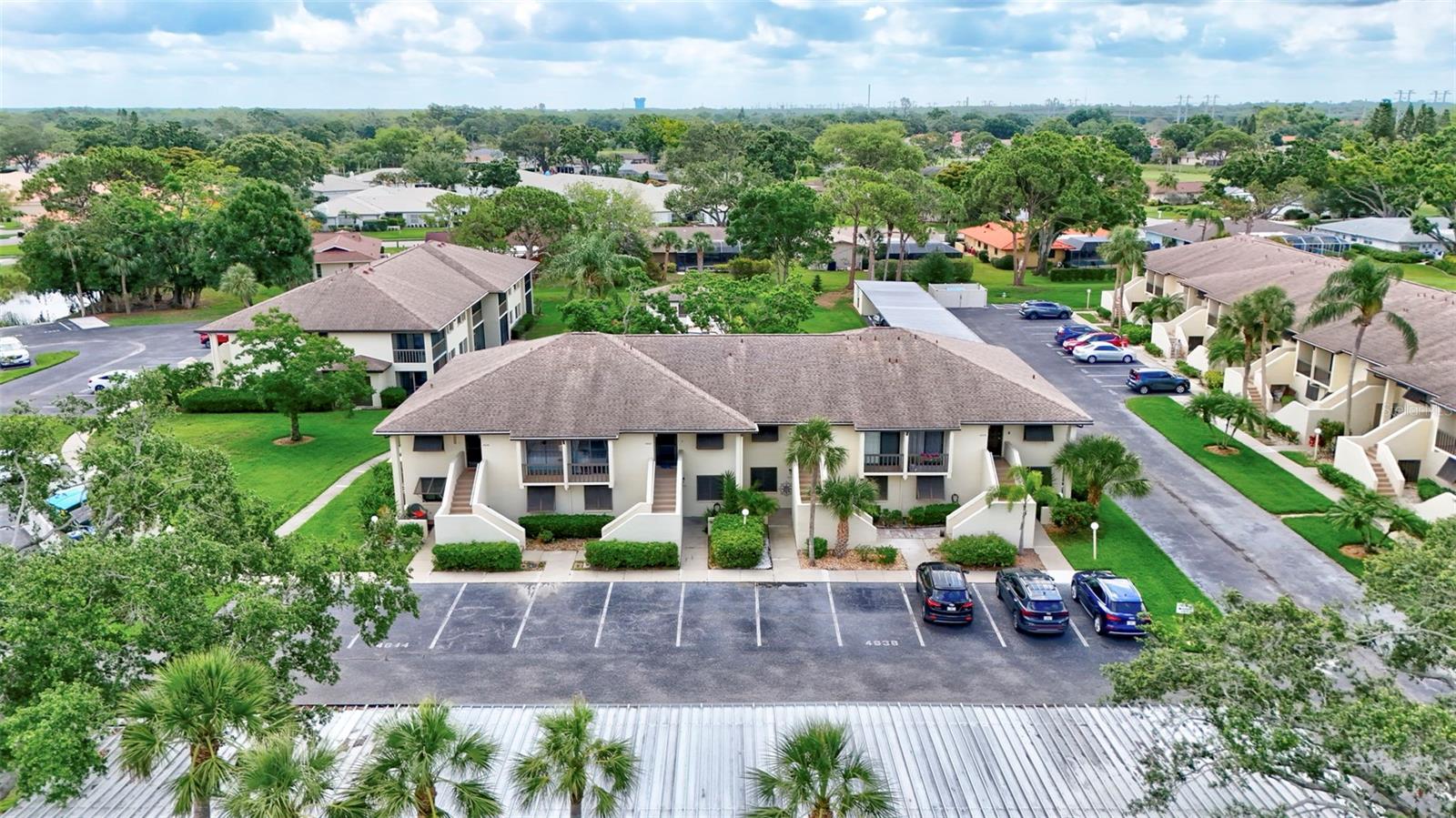 LONGWATER CHASE - Residential