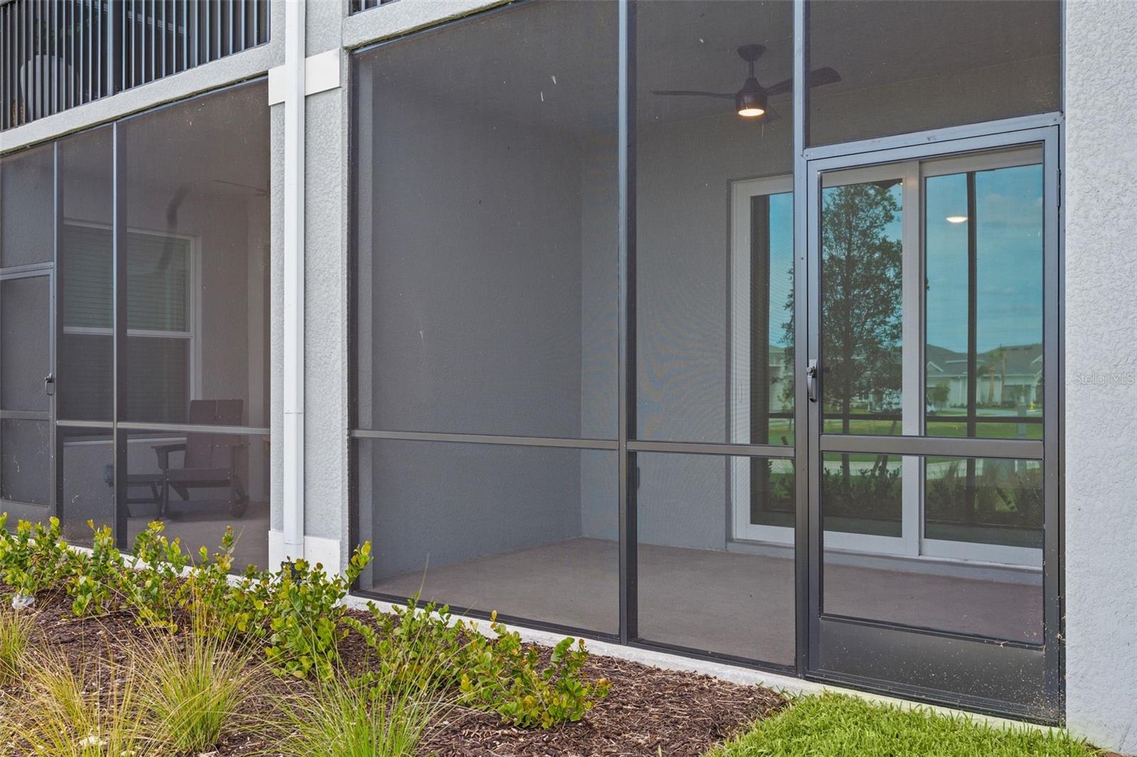 CALUSA COUNTRY CLUB - Residential Lease