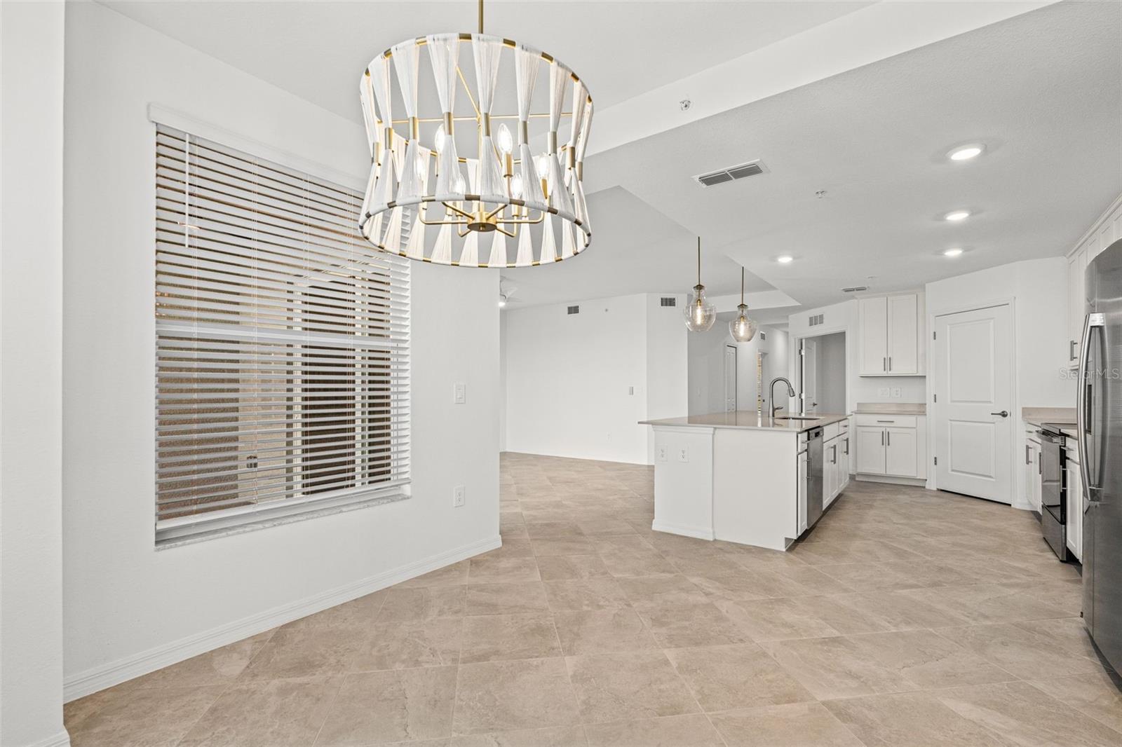 CALUSA COUNTRY CLUB - Residential Lease