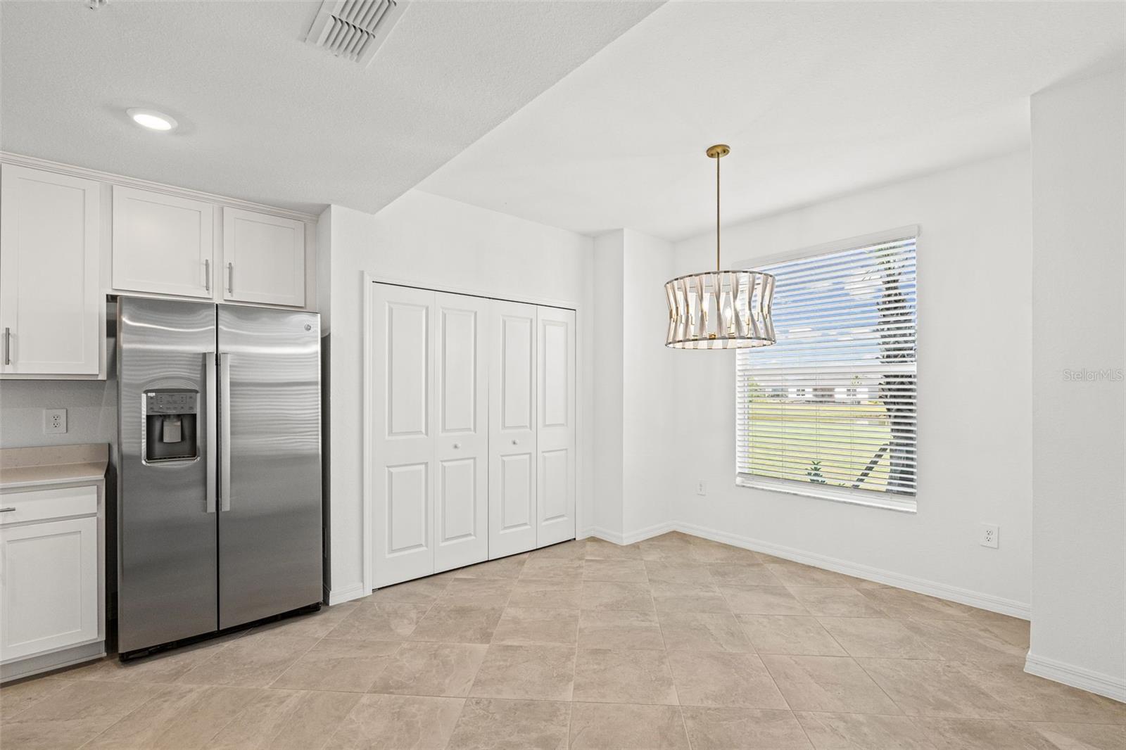 CALUSA COUNTRY CLUB - Residential Lease