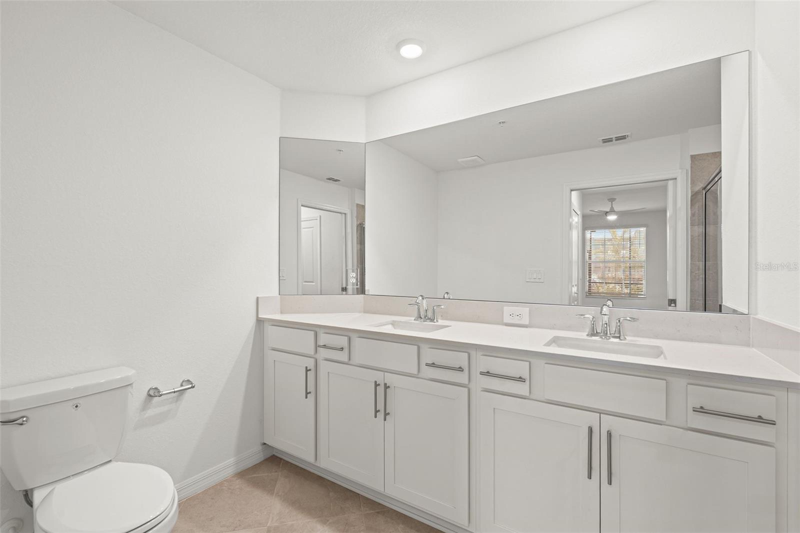CALUSA COUNTRY CLUB - Residential Lease