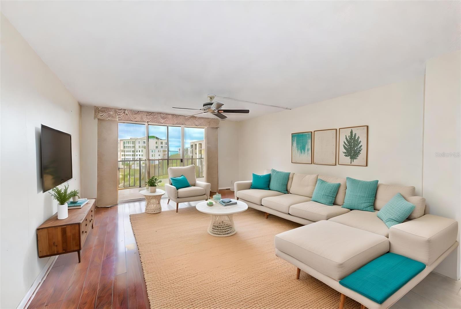 220 BELLEVIEW BOULEVARD 811