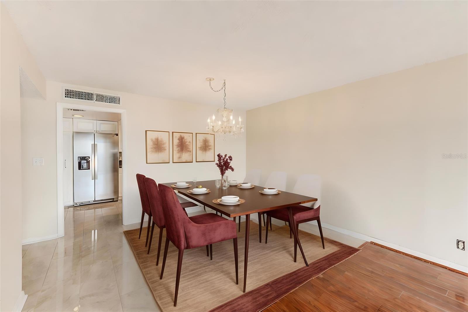 220 BELLEVIEW BOULEVARD 811