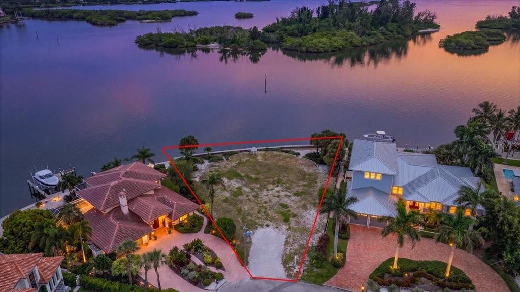 Photo of 894 Freeling Drive, Sarasota, FL 34242 (MLS # A4709990)