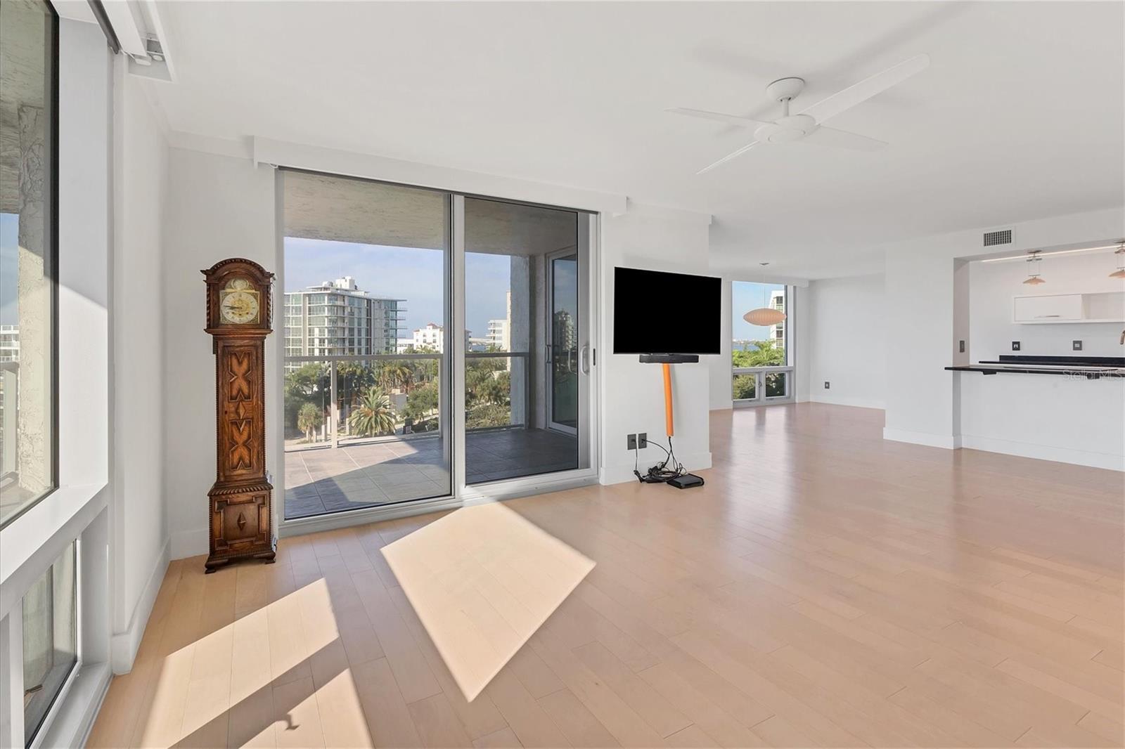 1111 N GULFSTREAM AVENUE 6A