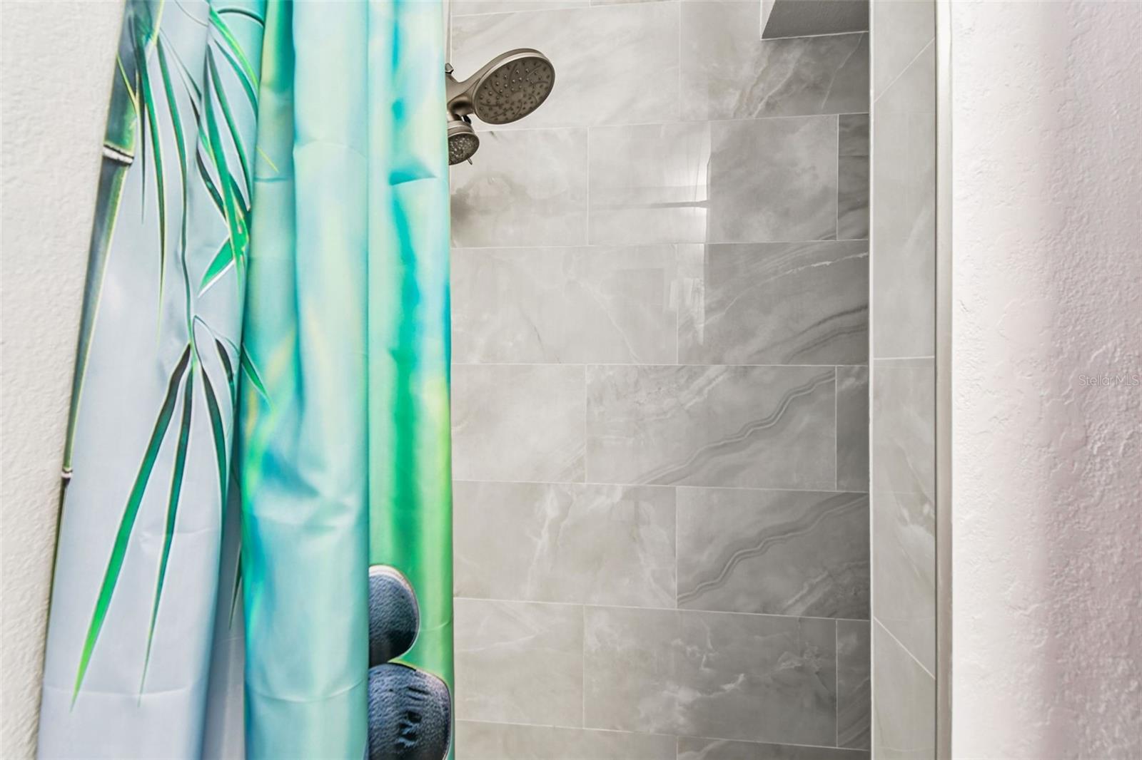 BELLA VISTA ON LAKE - Residential