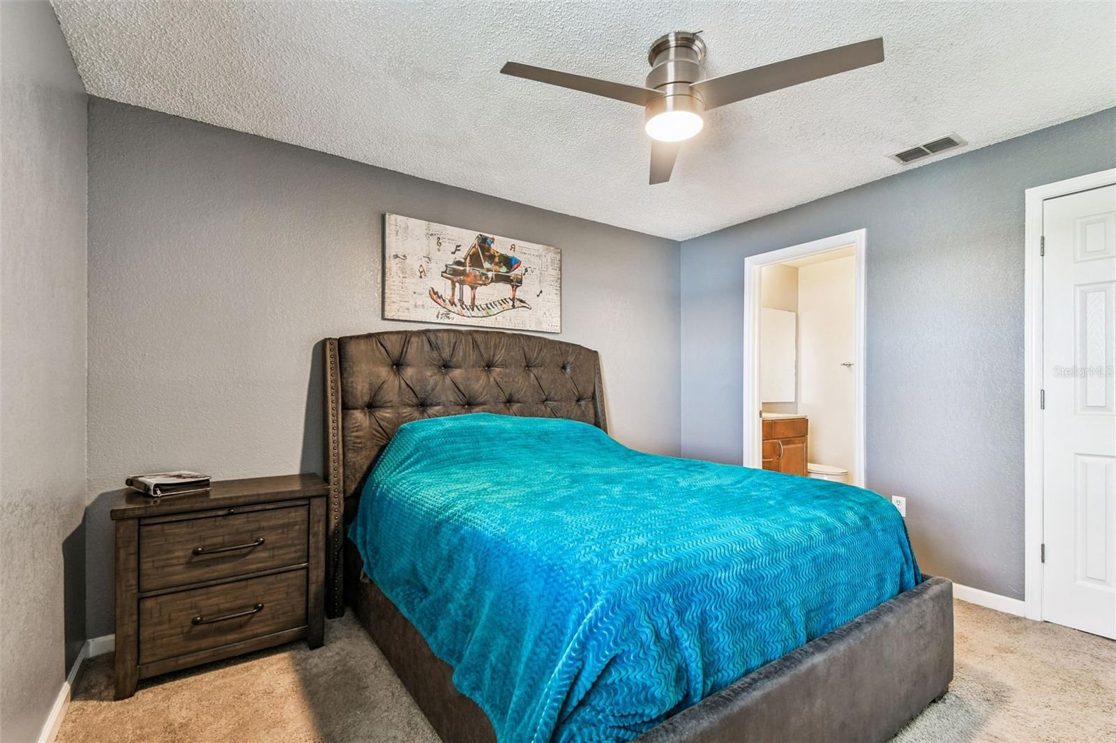 BELLA VISTA ON LAKE - Residential