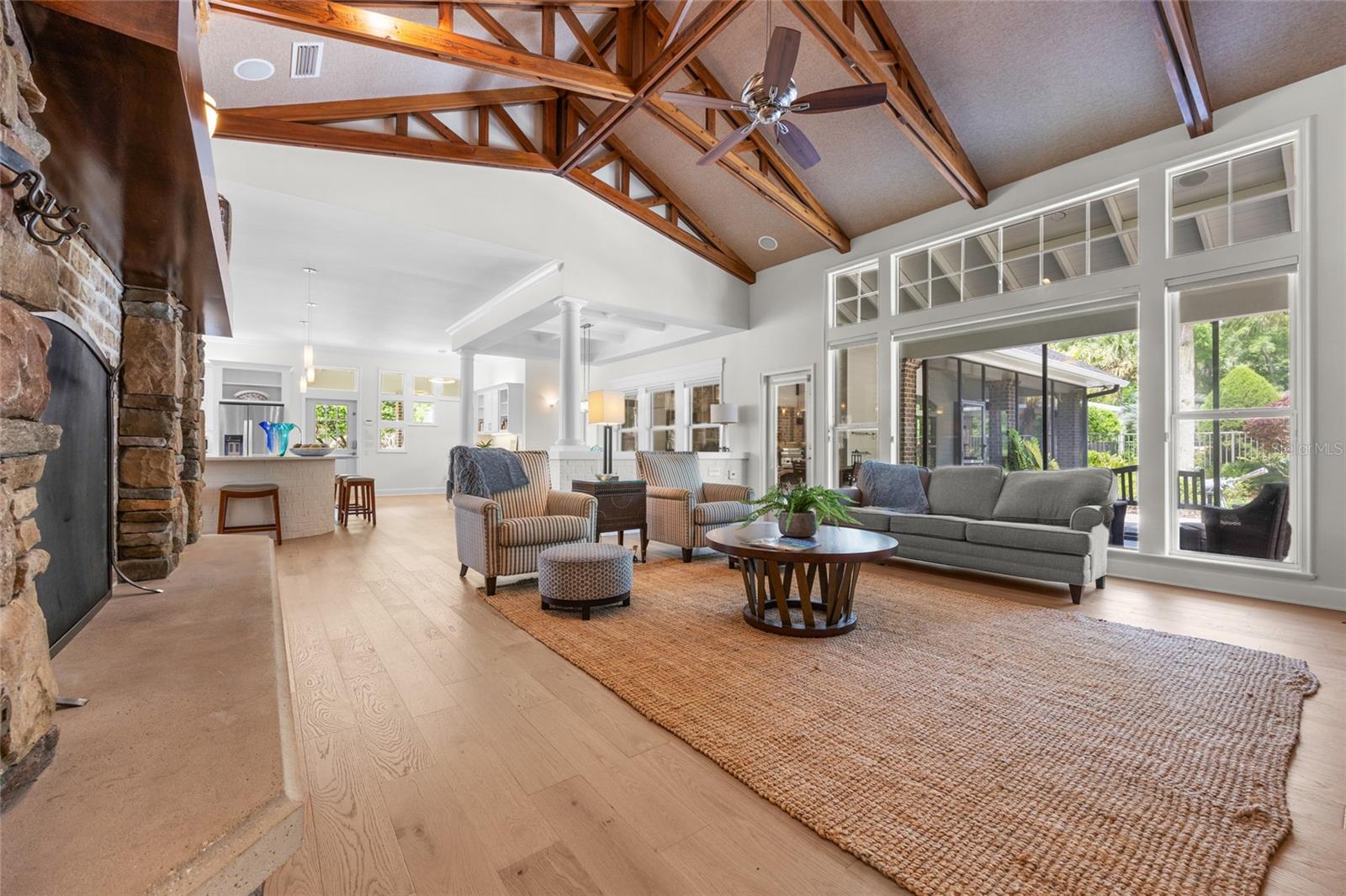 UNIVERSITY ACRES - Residential