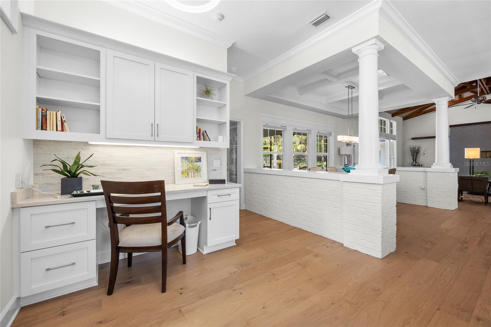 UNIVERSITY ACRES - Residential