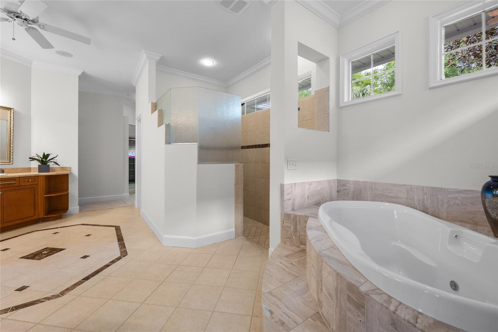 UNIVERSITY ACRES - Residential