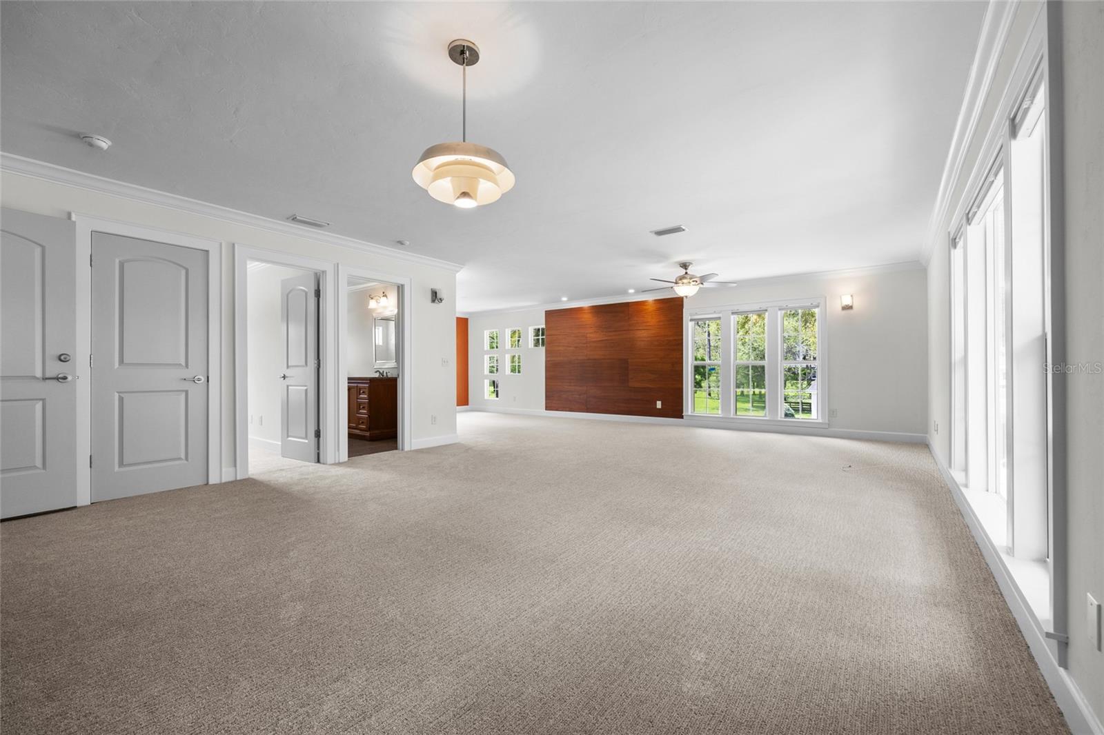 UNIVERSITY ACRES - Residential