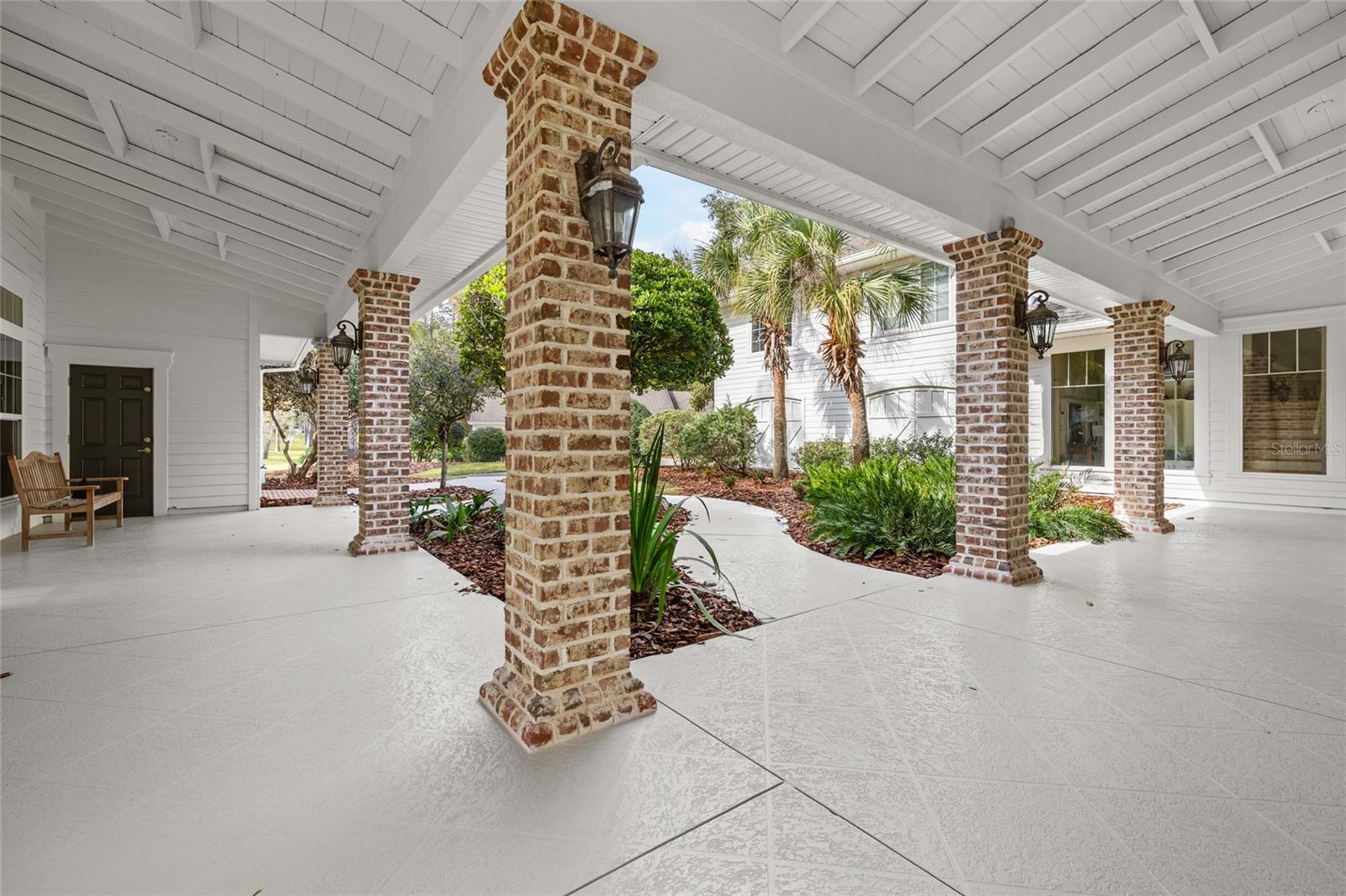 UNIVERSITY ACRES - Residential