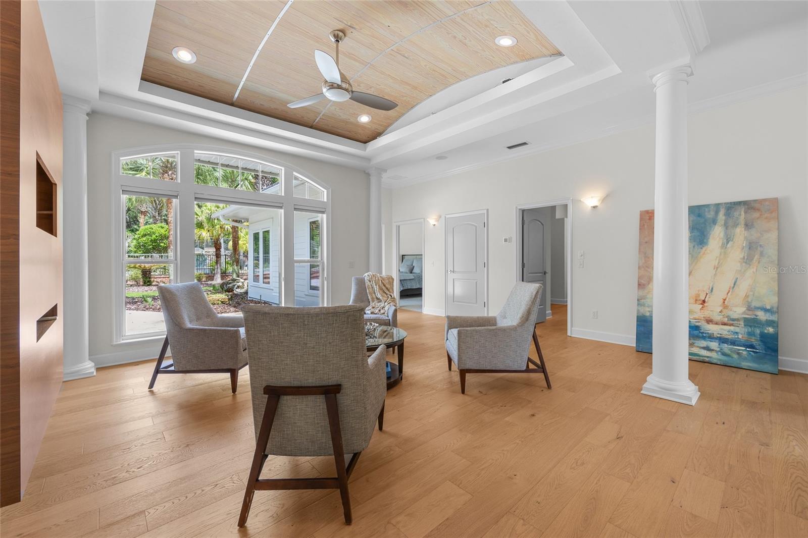 UNIVERSITY ACRES - Residential