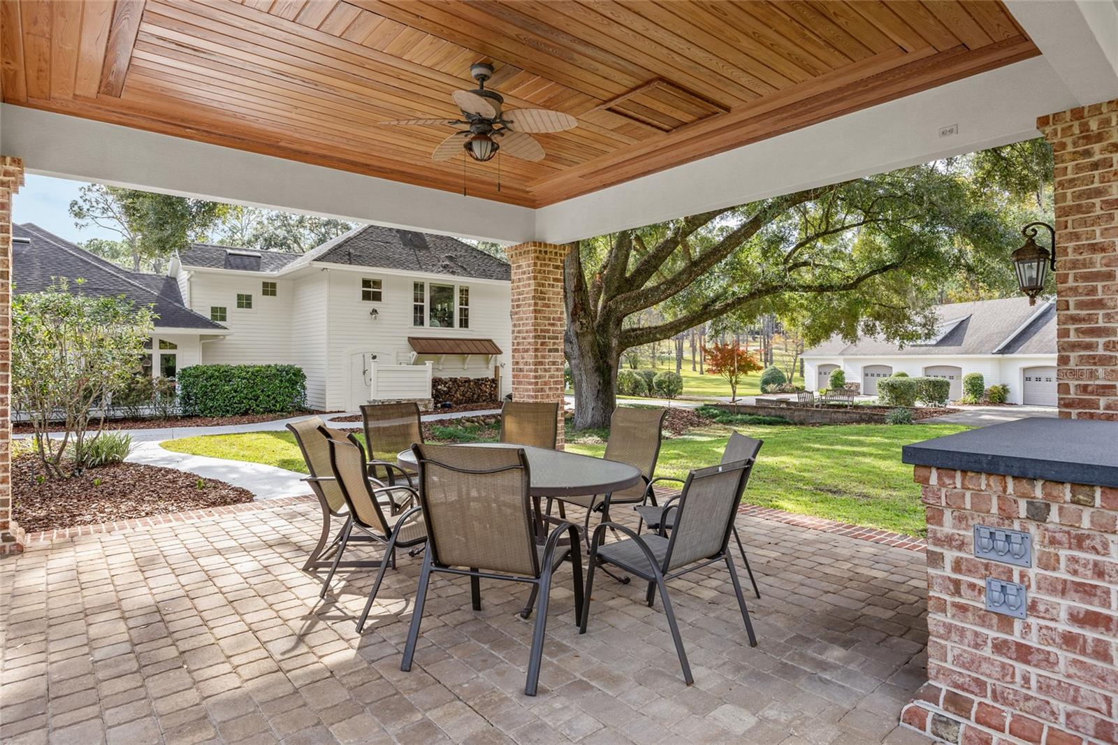 UNIVERSITY ACRES - Residential